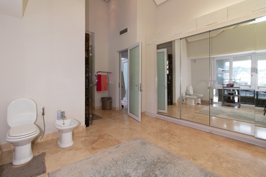 5 Bedroom Property for Sale in Royal Alfred Marina Eastern Cape
